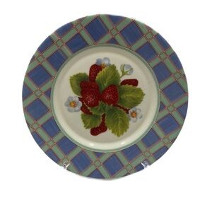 Arcopal Set of 4 Salad Plates Strawberry Plaid